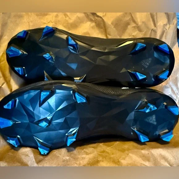 Adidas Predator Black Soccer Cleats Kids Unisex Size 1Y - Picture 2 of 8